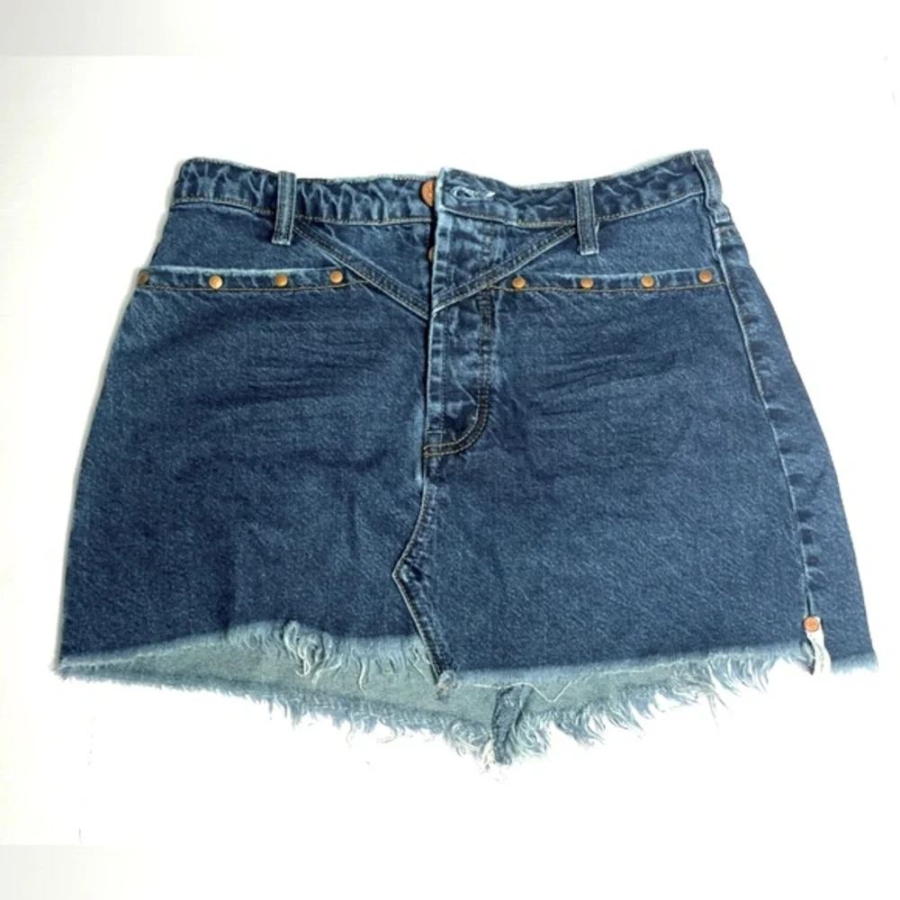 OneTeaspoon Darkwash Trucker Mini Skirt Studded Distressed Raw Hem Denim Sz 27